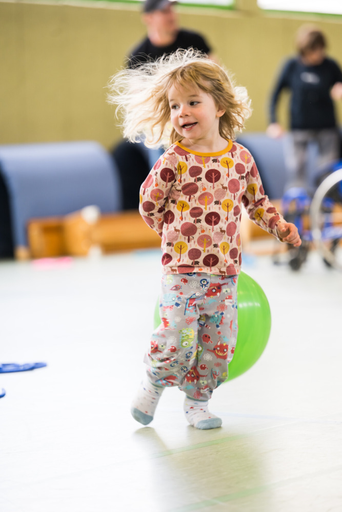 Kleinkind Farbenfroh Gymball Spielen